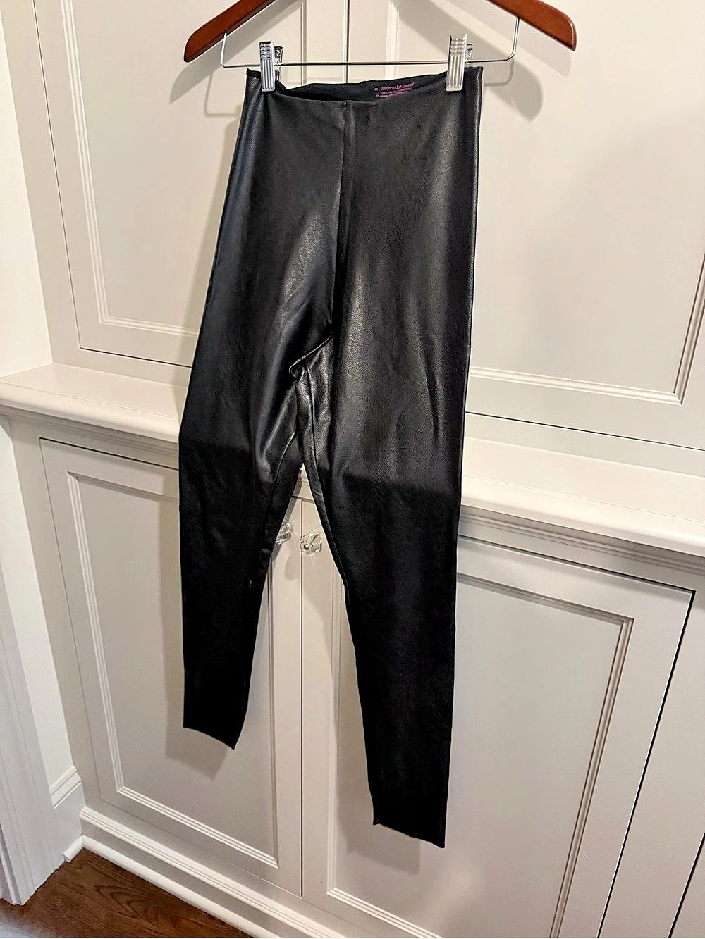 Commando Control Faux Leather Leggings in Black